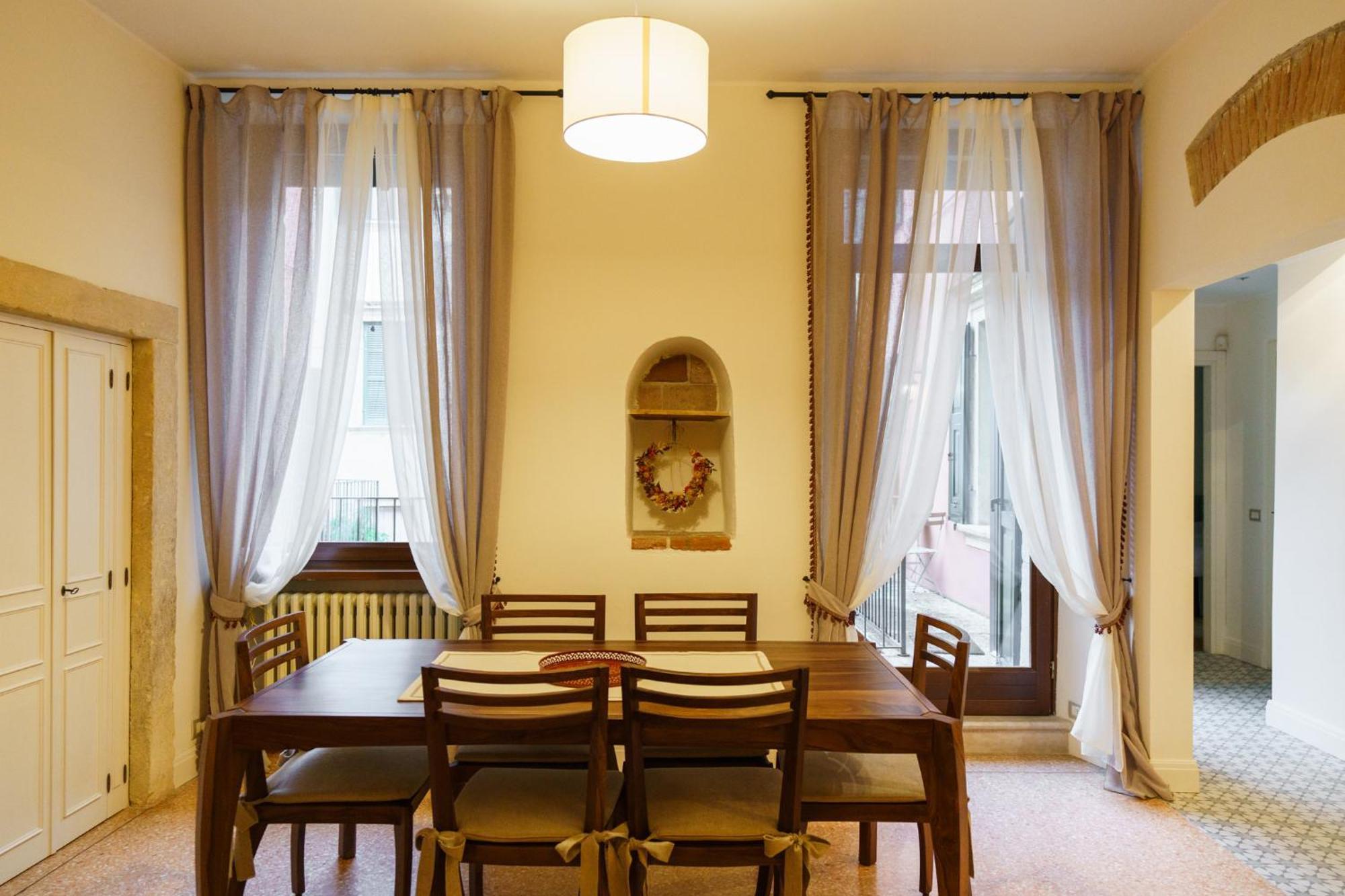 Domus Verona - Elegante Residenza Satiro Экстерьер фото